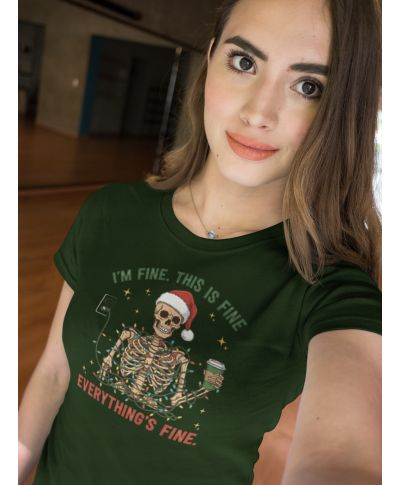 Koszulka damska Świąteczna śmieszna Wszystko w porządku Szkielet w lampkach
