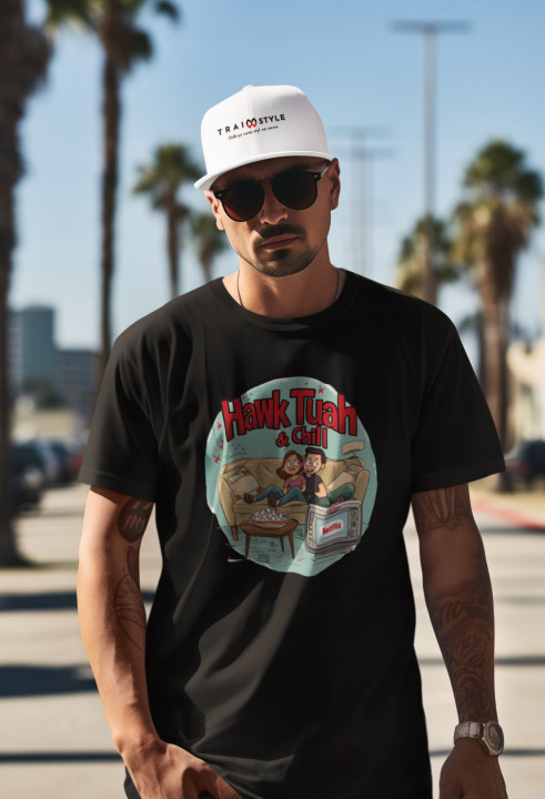 Koszulka męska Hawk Tuah & Chill Parodia Netflix & Chill trendy T-shirt — zdjęcie 2