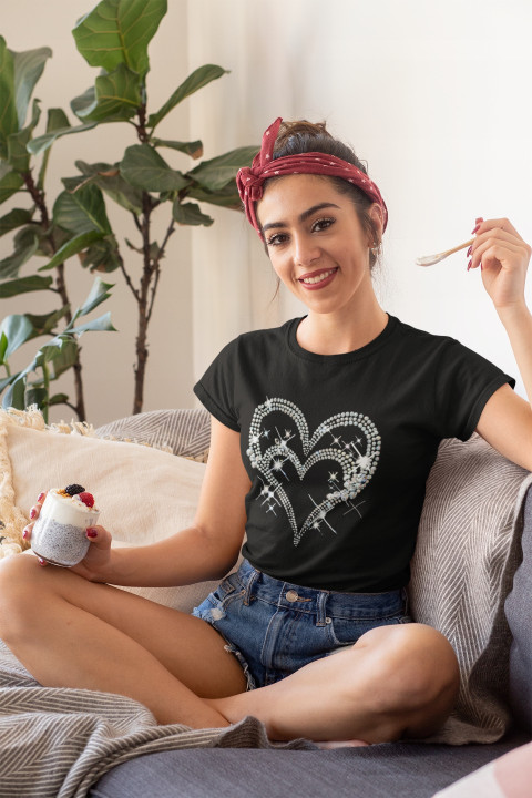 Koszulka damska z Kryształkowym Sercem Połyskująca i Stylowa T-shirt damski — zdjęcie 4