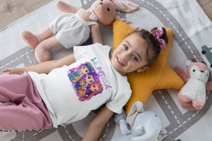 Koszulka dziecięca Huntrix dla fanek magicznej drużyny bohaterek — zdjęcie 4