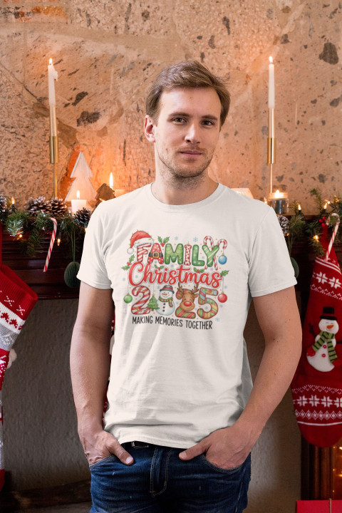 Koszulka męska Świąteczna Family Christmas 2025 dla całej rodziny — zdjęcie 2
