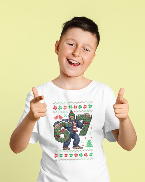 Koszulka dziecięca Świąteczna śmieszna Yeti Six Seven 6 7 ugly sweater — zdjęcie 3