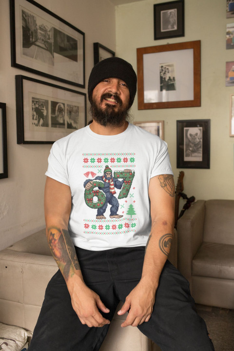 Koszulka męska Świąteczna śmieszna Yeti Six Seven 6 7 ugly sweater — zdjęcie 3