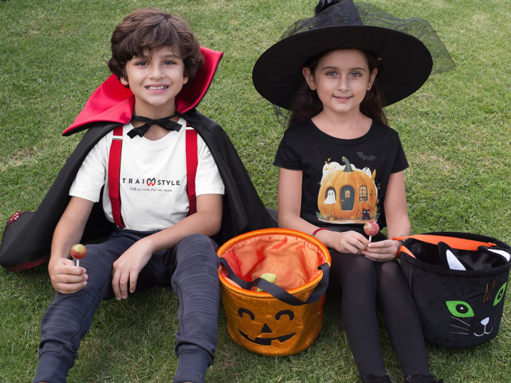 Koszulka dziecięca Dynia Domek z czarnym kotem i duchem na Halloween — zdjęcie 5