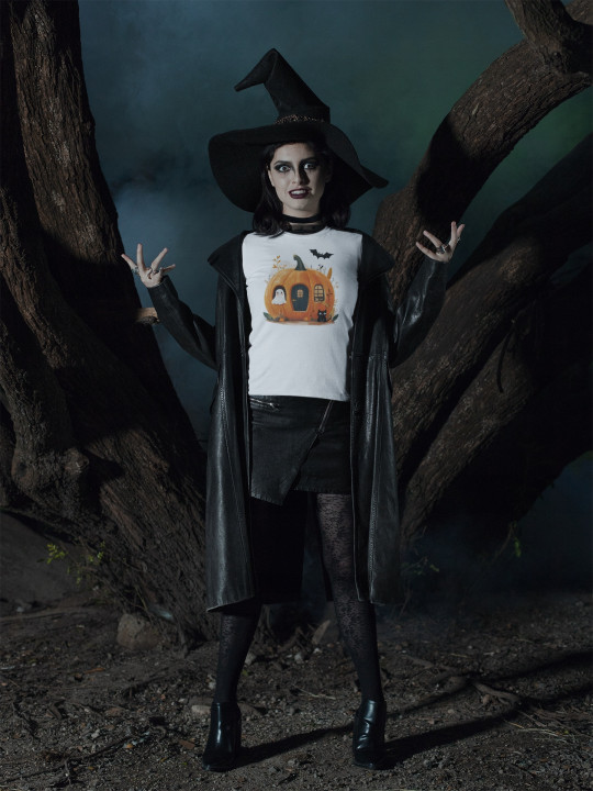 Koszulka damska Dynia Domek z czarnym kotem i duchem na Halloween — zdjęcie 4