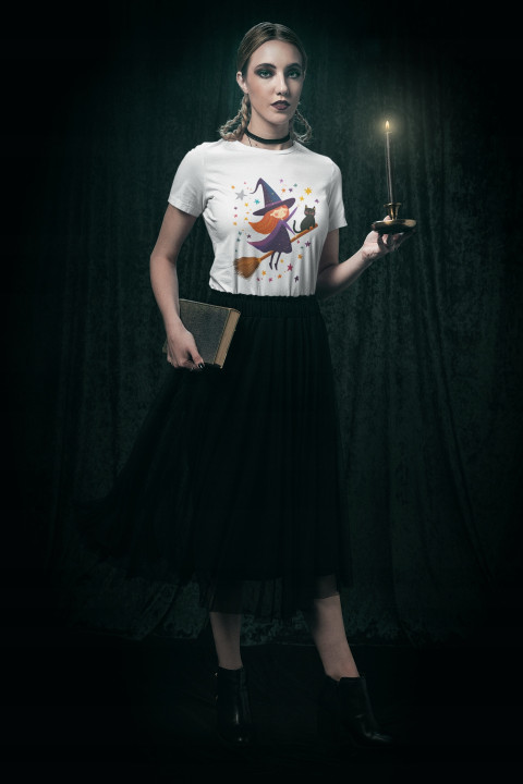 Koszulka damska magiczna Czarownica z kotem na Halloween t-shirt — zdjęcie 3