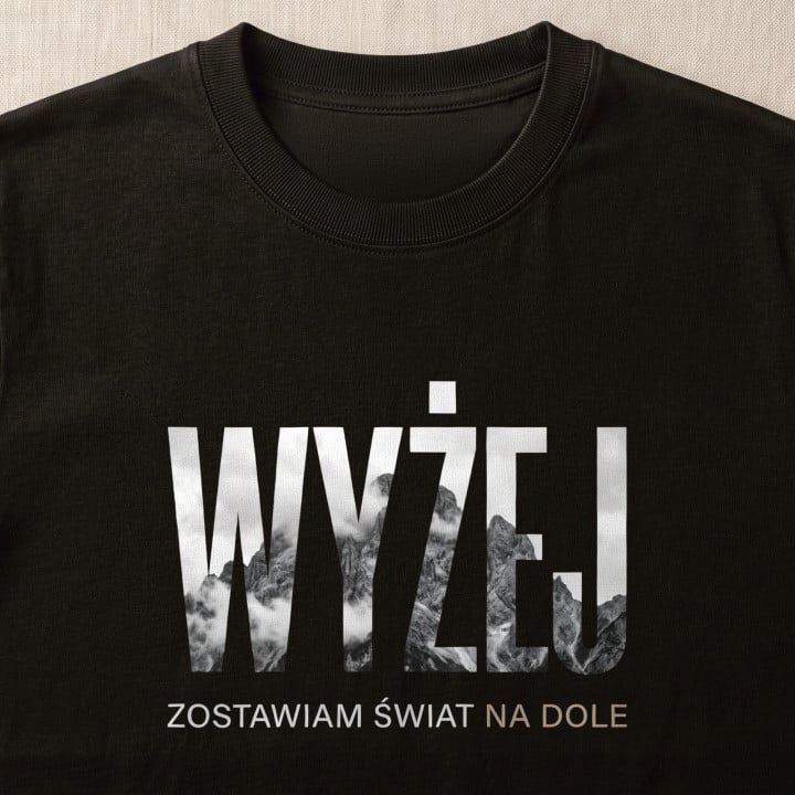 Koszulka męska xpossible „Zostawiam świat na dole” – góry w typografii — zdjęcie 6