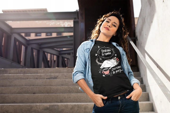 Koszulka damska Urodzona do spania Zmuszona do pracy śmieszny T-shirt — zdjęcie 6
