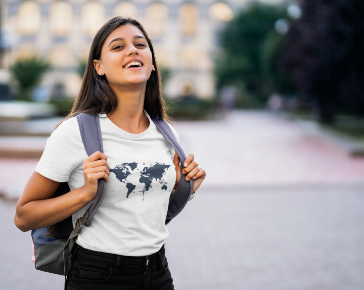 Koszulka damska mapa świata kompas dla podróżnika T-shirt damski — zdjęcie 2