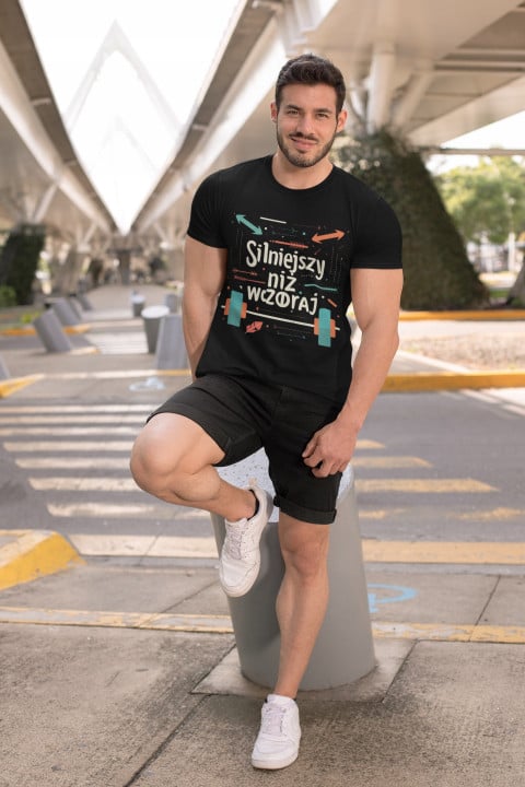 Koszulka męska Silniejszy niż wczoraj motywacyjna T-shirt męski — zdjęcie 3