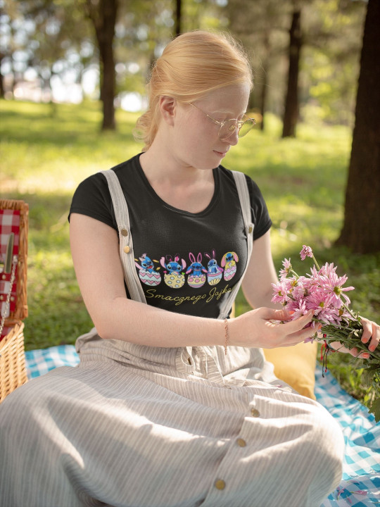 Koszulka damska na Wielkanoc Stitch w pisankach Smacznego Jajka — zdjęcie 4