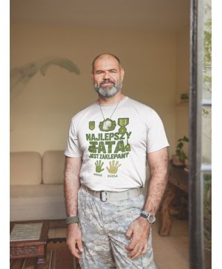 Koszulka męska Tata jest Zaklepany styl militarny Dzień Ojca Taty imiona